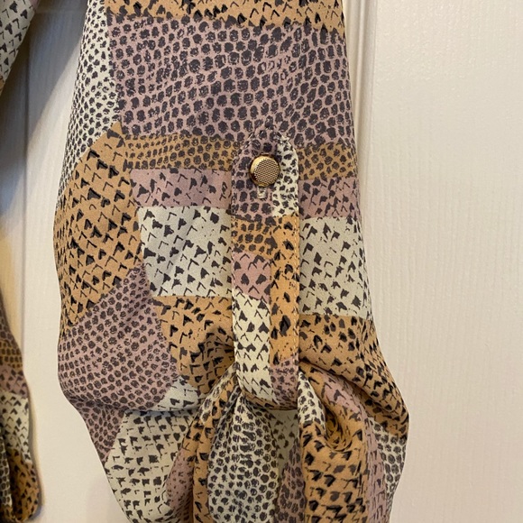 Multi color dress with belt - Picture 5 of 6